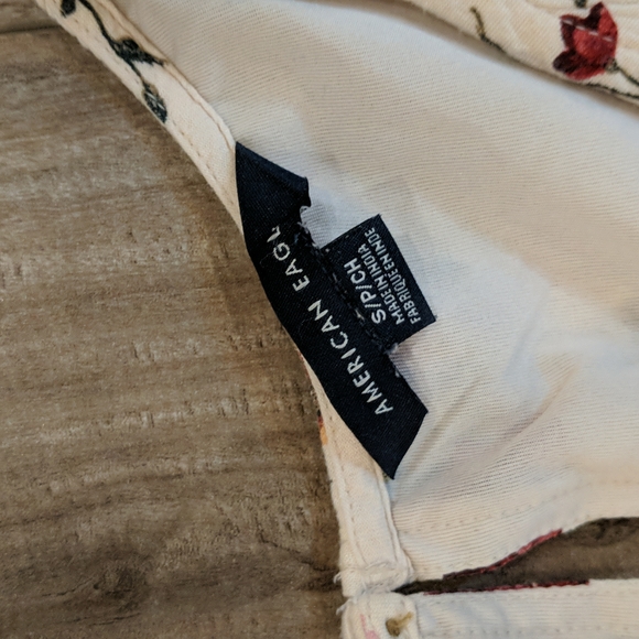 AMERICAN EAGLE Roses Floral Romper - Picture 2 of 6